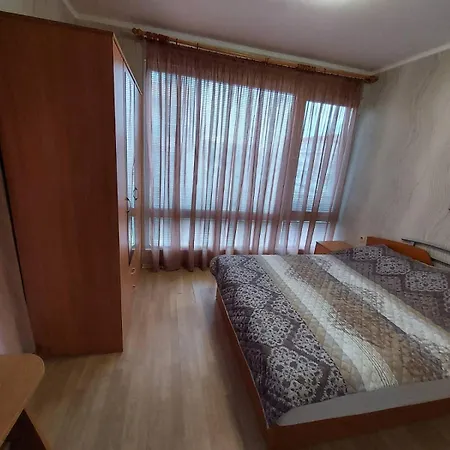 Larissa Apartman *